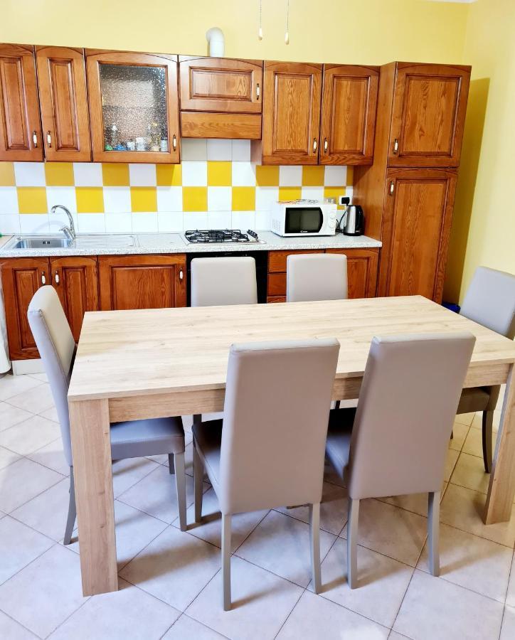 Апартаменты Casa Colonna Монтегротто-Терме Экстерьер фото