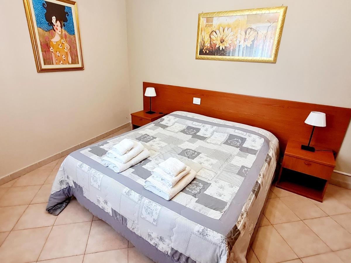 Апартаменты Casa Colonna Монтегротто-Терме Экстерьер фото